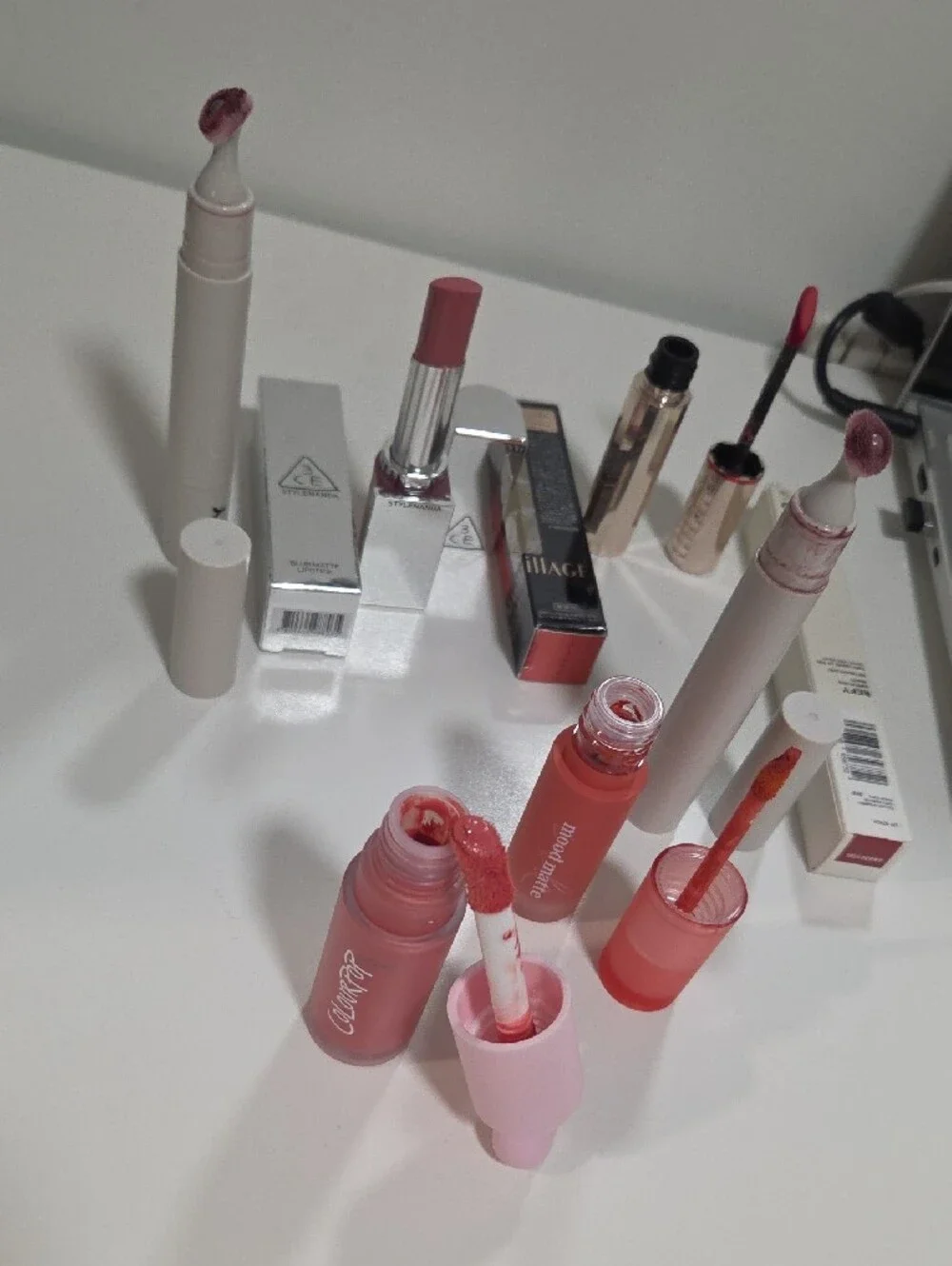 Set of 6 REFY, Colorpop, Peripera, 3CE, Maquillage Lip Stick, Blush, Blurmatte